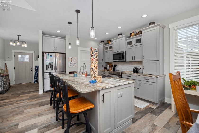 5131 Blue Teal Drive, Port Clinton, 43452, 4 Bedrooms Bedrooms, ,3 BathroomsBathrooms,Residential,For Sale,Blue Teal,20260330