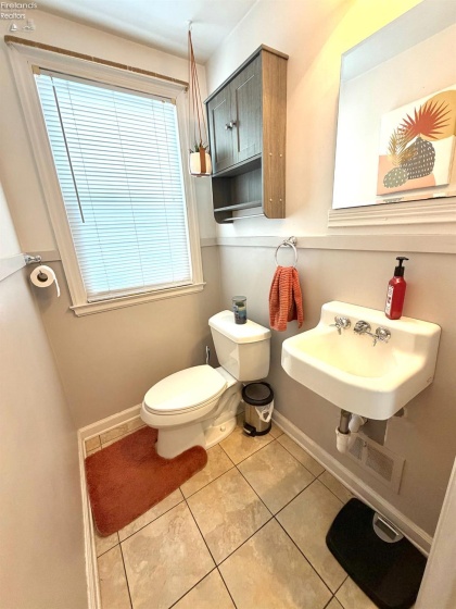 174 Hannum Avenue, Rossford, 43460, 3 Bedrooms Bedrooms, ,2 BathroomsBathrooms,Residential,For Sale,Hannum,20260354