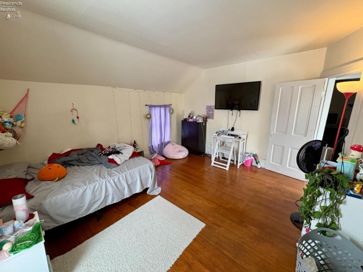 376 Perry Street, Tiffin, 44883, 2 Bedrooms Bedrooms, ,1 BathroomBathrooms,Residential,For Sale,Perry,20260358