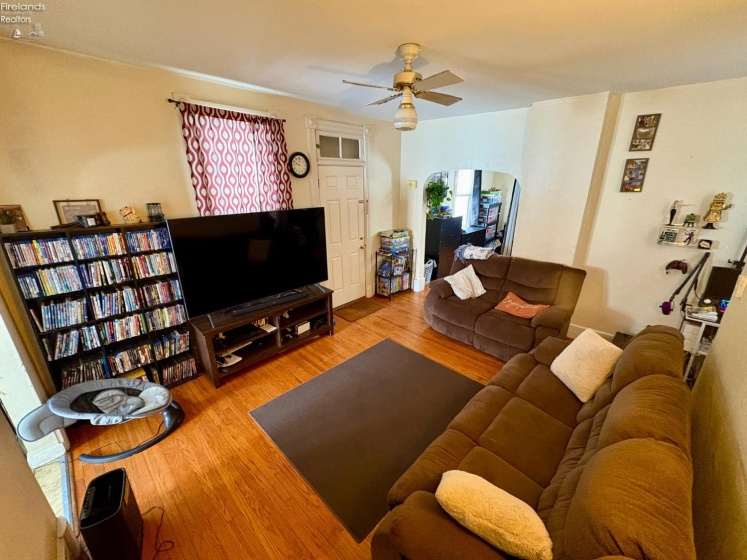 376 Perry Street, Tiffin, 44883, 2 Bedrooms Bedrooms, ,1 BathroomBathrooms,Residential,For Sale,Perry,20260358