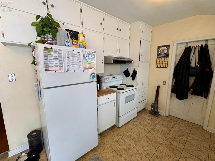 376 Perry Street, Tiffin, 44883, 2 Bedrooms Bedrooms, ,1 BathroomBathrooms,Residential,For Sale,Perry,20260358