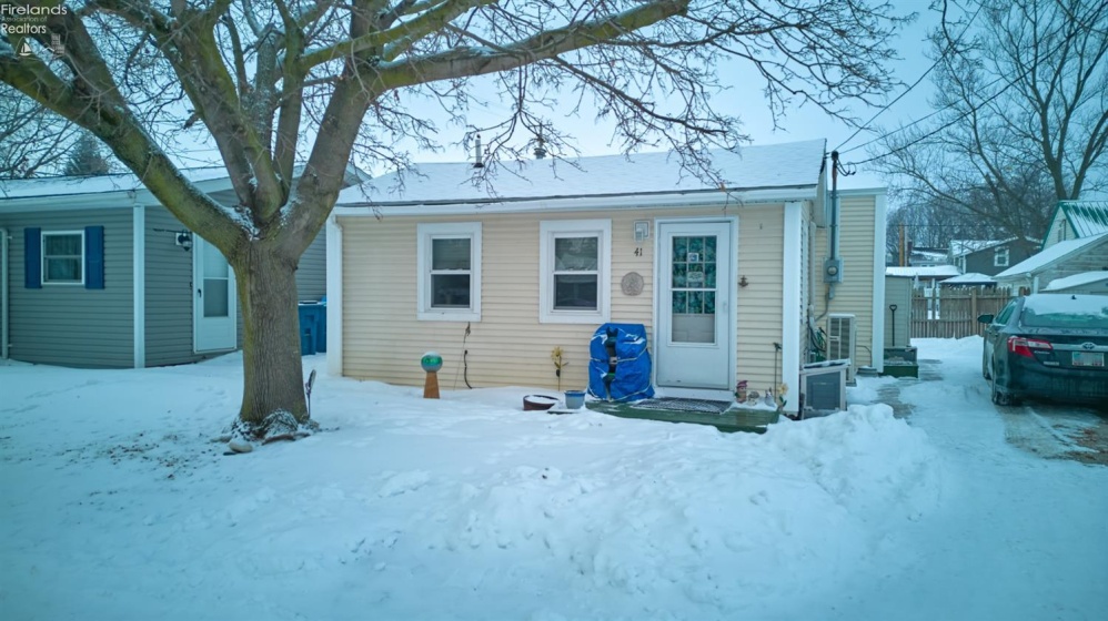 41 Richland, Huron, 44839, 2 Bedrooms Bedrooms, ,1 BathroomBathrooms,Residential,For Sale,Richland,20260360