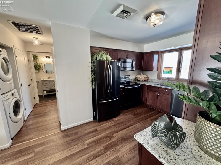 2598 Sun Valley, Port Clinton, 43452, 2 Bedrooms Bedrooms, ,2 BathroomsBathrooms,Residential,For Sale,Sun Valley,20260361