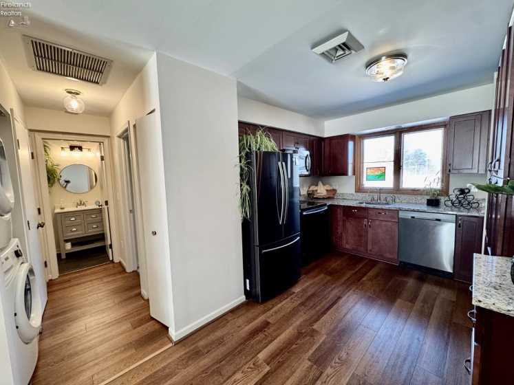 2598 Sun Valley, Port Clinton, 43452, 2 Bedrooms Bedrooms, ,2 BathroomsBathrooms,Residential,For Sale,Sun Valley,20260361