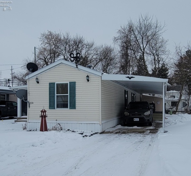 224 Driftwood Drive, Port Clinton, 43452, 2 Bedrooms Bedrooms, ,2 BathroomsBathrooms,Residential,For Sale,Driftwood,20260362