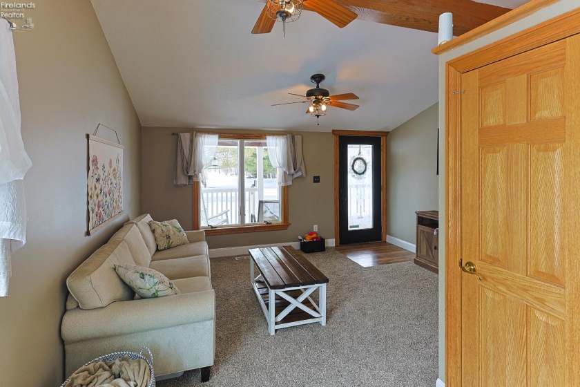 206 Wood Street, Bellevue, 44811, 3 Bedrooms Bedrooms, ,2 BathroomsBathrooms,Residential,For Sale,Wood,20260269