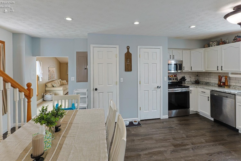 206 Wood Street, Bellevue, 44811, 3 Bedrooms Bedrooms, ,2 BathroomsBathrooms,Residential,For Sale,Wood,20260269