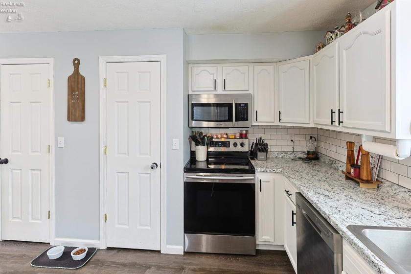 206 Wood Street, Bellevue, 44811, 3 Bedrooms Bedrooms, ,2 BathroomsBathrooms,Residential,For Sale,Wood,20260269