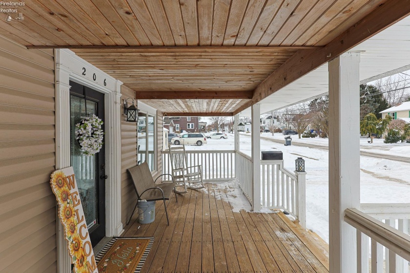 206 Wood Street, Bellevue, 44811, 3 Bedrooms Bedrooms, ,2 BathroomsBathrooms,Residential,For Sale,Wood,20260269