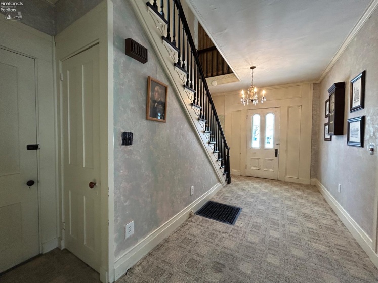 102 Center, Milan, 44846, 4 Bedrooms Bedrooms, ,2 BathroomsBathrooms,Residential,For Sale,Center,20260364