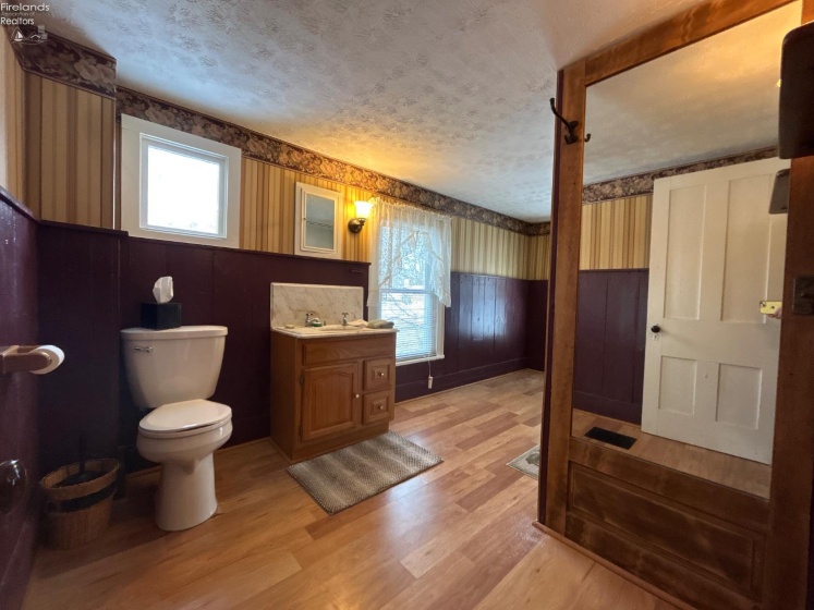 102 Center, Milan, 44846, 4 Bedrooms Bedrooms, ,2 BathroomsBathrooms,Residential,For Sale,Center,20260364