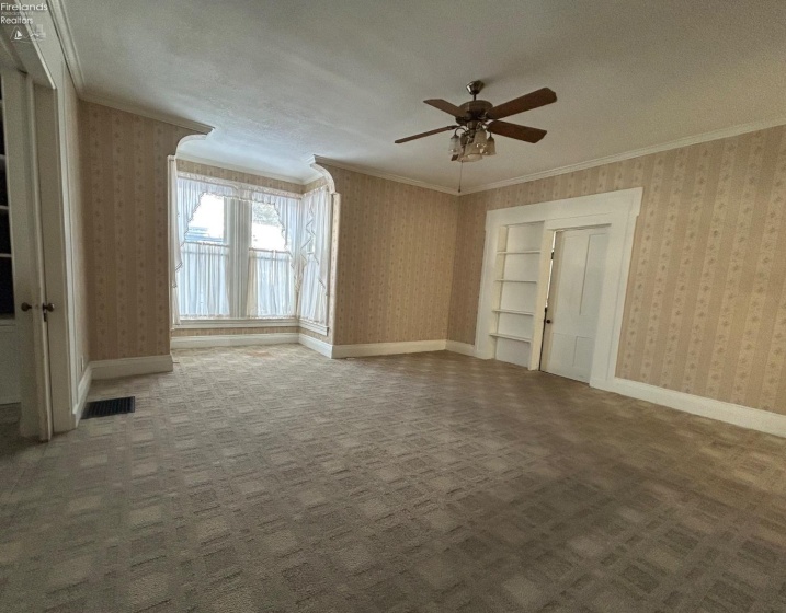 102 Center, Milan, 44846, 4 Bedrooms Bedrooms, ,2 BathroomsBathrooms,Residential,For Sale,Center,20260364