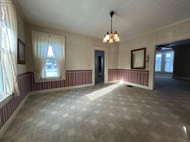 102 Center, Milan, 44846, 4 Bedrooms Bedrooms, ,2 BathroomsBathrooms,Residential,For Sale,Center,20260364