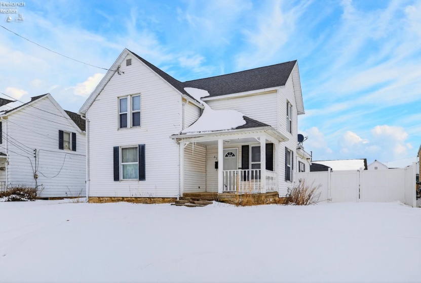 432 High Street, Bellevue, 44811, 3 Bedrooms Bedrooms, ,2 BathroomsBathrooms,Residential,For Sale,High,20260351