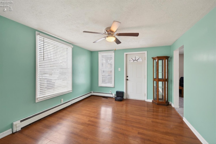 432 High Street, Bellevue, 44811, 3 Bedrooms Bedrooms, ,2 BathroomsBathrooms,Residential,For Sale,High,20260351