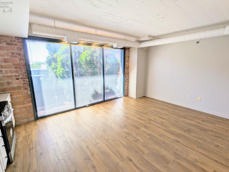 401 SHORELINE Drive, Sandusky, 44870, 1 Bedroom Bedrooms, ,2 BathroomsBathrooms,Residential,For Sale,SHORELINE,20260376