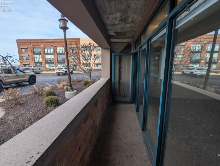 401 SHORELINE Drive, Sandusky, 44870, 1 Bedroom Bedrooms, ,1 BathroomBathrooms,Residential,For Sale,SHORELINE,20260377