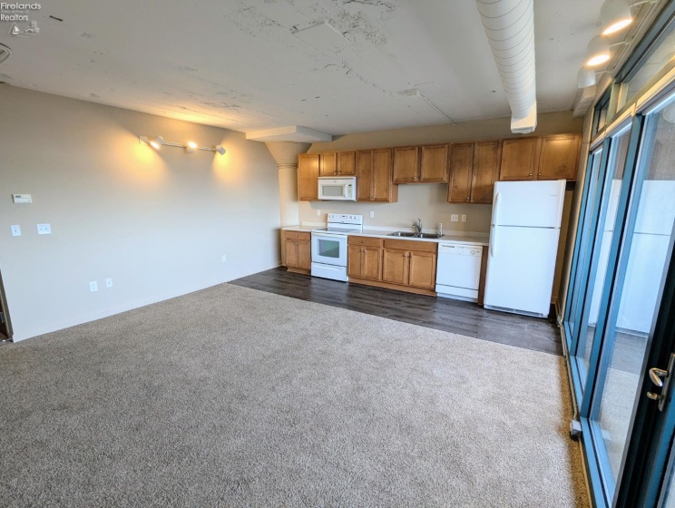 401 SHORELINE Drive, Sandusky, 44870, 1 Bedroom Bedrooms, ,1 BathroomBathrooms,Residential,For Sale,SHORELINE,20260377