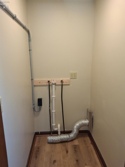 19 Townsend Street, Greenwich, 44837, 3 Bedrooms Bedrooms, ,1 BathroomBathrooms,Residential,For Sale,Townsend,20260388