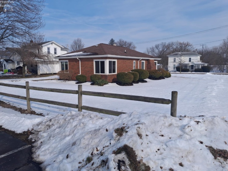 19 Townsend Street, Greenwich, 44837, 3 Bedrooms Bedrooms, ,1 BathroomBathrooms,Residential,For Sale,Townsend,20260388