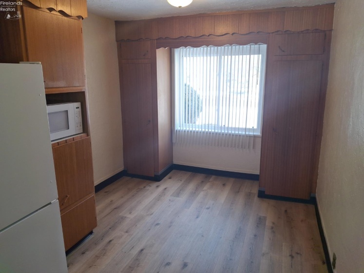 19 Townsend Street, Greenwich, 44837, 3 Bedrooms Bedrooms, ,1 BathroomBathrooms,Residential,For Sale,Townsend,20260388