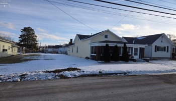 932 Madison Street, Sandusky, 44870, 3 Bedrooms Bedrooms, ,1 BathroomBathrooms,Residential,For Sale,Madison,20260257 932 Madison Street, Sandusky, 44870, 3 Bedrooms Bedrooms, ,1 BathroomBathrooms,Residential,For Sale,Madison,20260257
