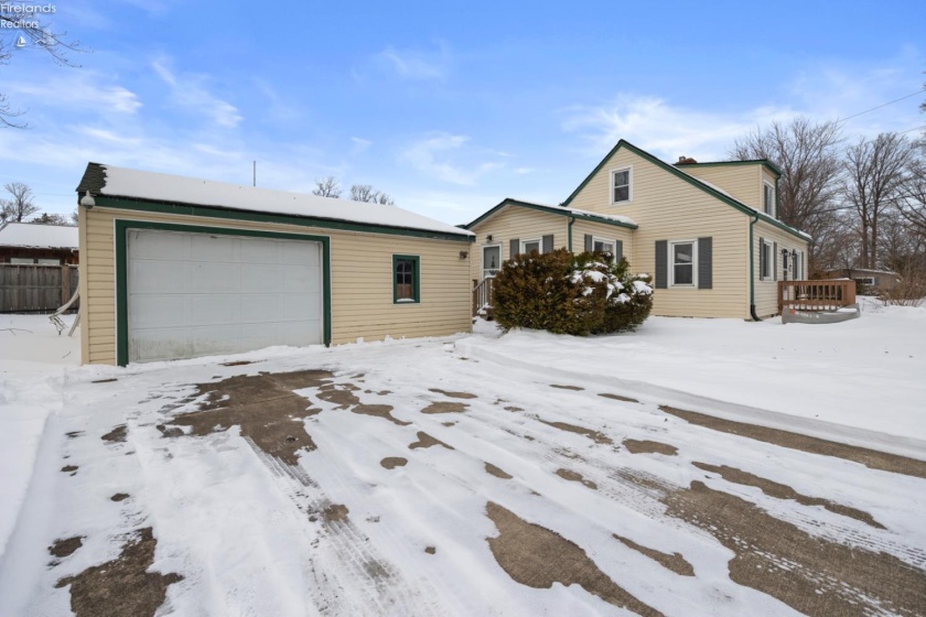 201 Dayton Avenue, Huron, 44839, 3 Bedrooms Bedrooms, ,2 BathroomsBathrooms,Residential,For Sale,Dayton,20260304