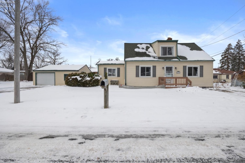 201 Dayton Avenue, Huron, 44839, 3 Bedrooms Bedrooms, ,2 BathroomsBathrooms,Residential,For Sale,Dayton,20260304