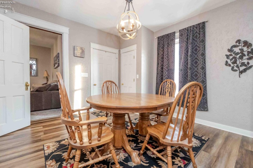 708 Rawson Avenue, Fremont, 43420, 3 Bedrooms Bedrooms, ,1 BathroomBathrooms,Residential,For Sale,Rawson,20260405