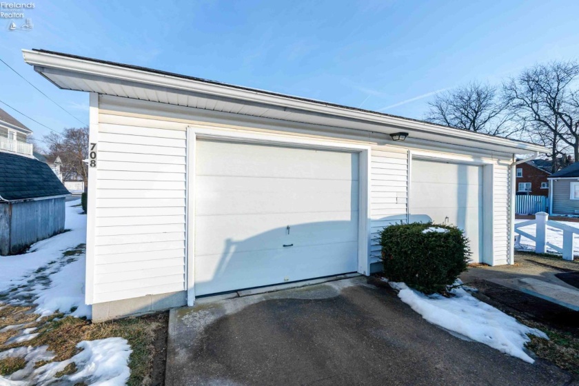 708 Rawson Avenue, Fremont, 43420, 3 Bedrooms Bedrooms, ,1 BathroomBathrooms,Residential,For Sale,Rawson,20260405