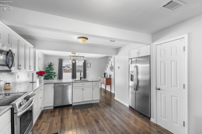 719 Everett Road, Fremont, 43420, 3 Bedrooms Bedrooms, ,3 BathroomsBathrooms,Residential,For Sale,Everett,20260286