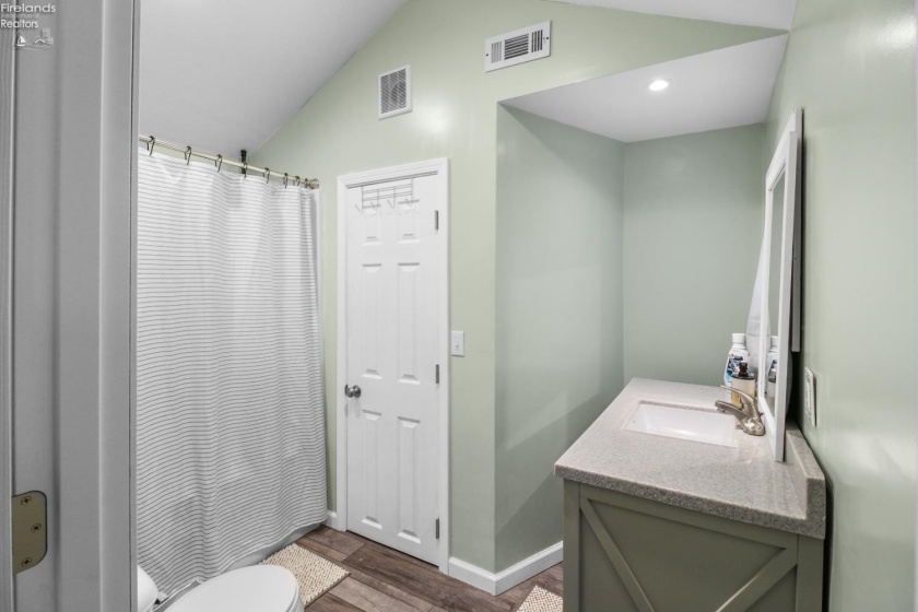 719 Everett Road, Fremont, 43420, 3 Bedrooms Bedrooms, ,3 BathroomsBathrooms,Residential,For Sale,Everett,20260286