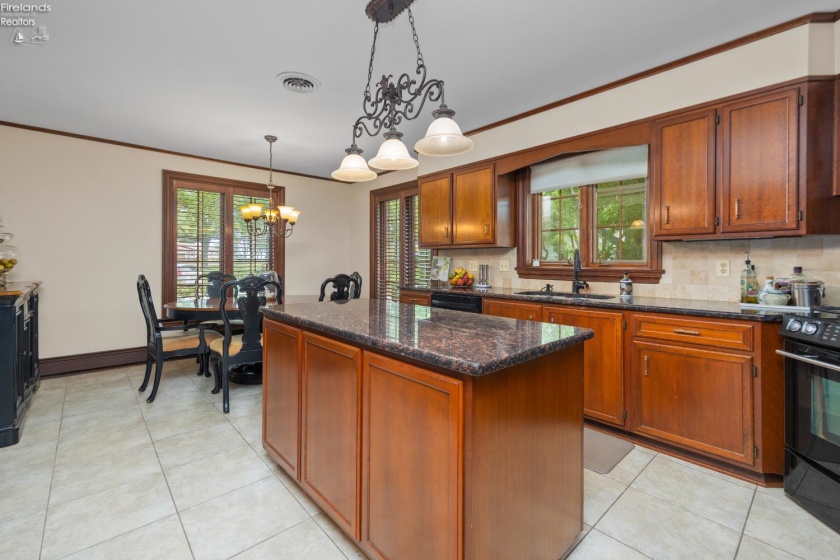 1711 Willow Drive, Sandusky, 44870, 4 Bedrooms Bedrooms, ,5 BathroomsBathrooms,Residential,For Sale,Willow,20260409