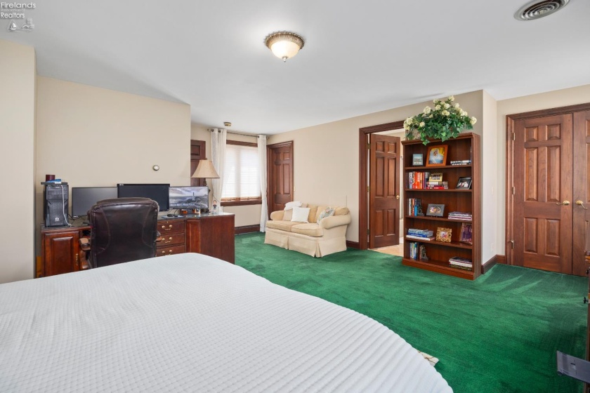 1711 Willow Drive, Sandusky, 44870, 4 Bedrooms Bedrooms, ,5 BathroomsBathrooms,Residential,For Sale,Willow,20260409