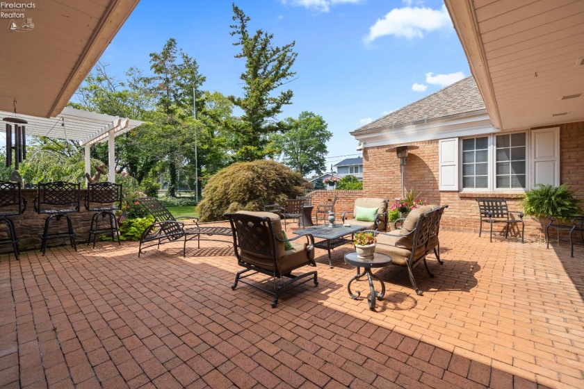 1711 Willow Drive, Sandusky, 44870, 4 Bedrooms Bedrooms, ,5 BathroomsBathrooms,Residential,For Sale,Willow,20260409