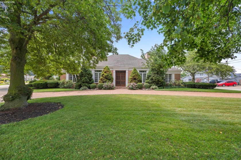 1711 Willow Drive, Sandusky, 44870, 4 Bedrooms Bedrooms, ,5 BathroomsBathrooms,Residential,For Sale,Willow,20260409