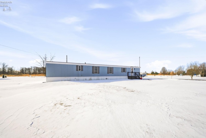 3800 Lakeshore Drive, Port Clinton, 43452, 3 Bedrooms Bedrooms, ,1 BathroomBathrooms,Residential,For Sale,Lakeshore,20260290