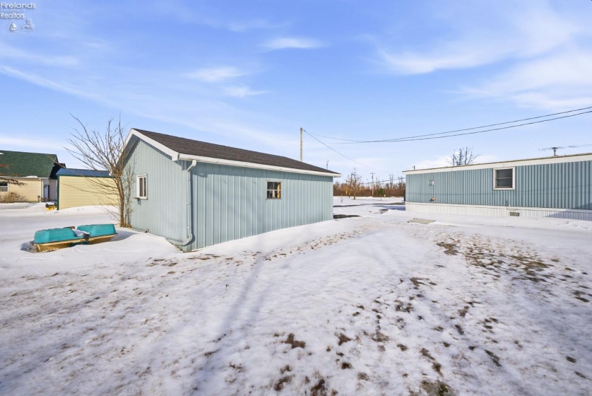 3800 Lakeshore Drive, Port Clinton, 43452, 3 Bedrooms Bedrooms, ,1 BathroomBathrooms,Residential,For Sale,Lakeshore,20260290