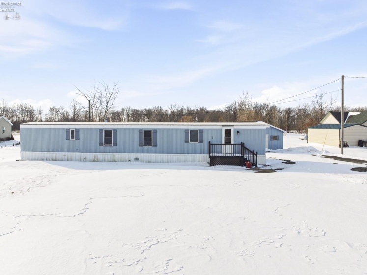 3800 Lakeshore Drive, Port Clinton, 43452, 3 Bedrooms Bedrooms, ,1 BathroomBathrooms,Residential,For Sale,Lakeshore,20260290