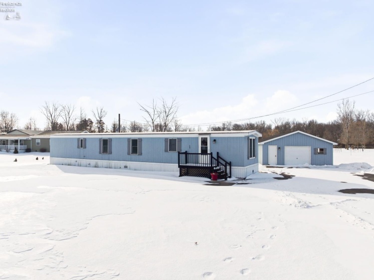 3800 Lakeshore Drive, Port Clinton, 43452, 3 Bedrooms Bedrooms, ,1 BathroomBathrooms,Residential,For Sale,Lakeshore,20260290