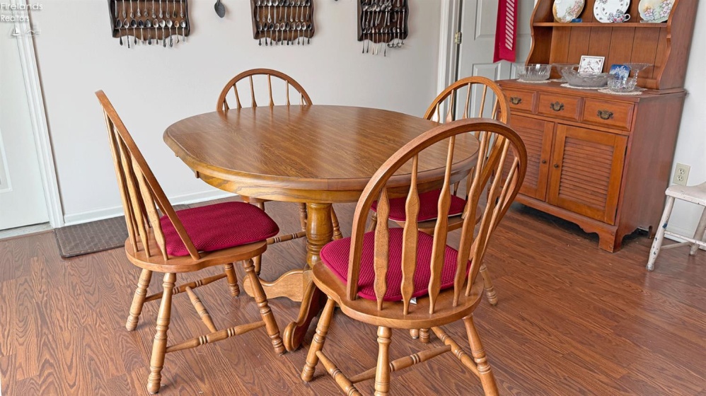 410 Sweetvalley, Kelleys Island, 43438, 2 Bedrooms Bedrooms, ,1 BathroomBathrooms,Residential,For Sale,Sweetvalley,20260410