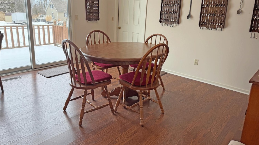 410 Sweetvalley, Kelleys Island, 43438, 2 Bedrooms Bedrooms, ,1 BathroomBathrooms,Residential,For Sale,Sweetvalley,20260410