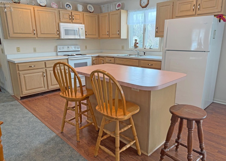 410 Sweetvalley, Kelleys Island, 43438, 2 Bedrooms Bedrooms, ,1 BathroomBathrooms,Residential,For Sale,Sweetvalley,20260410