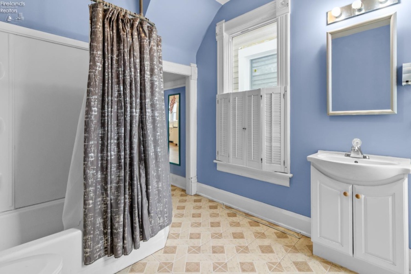 808 Fulton Street, Sandusky, 44870, 3 Bedrooms Bedrooms, ,1 BathroomBathrooms,Residential,For Sale,Fulton,20260408