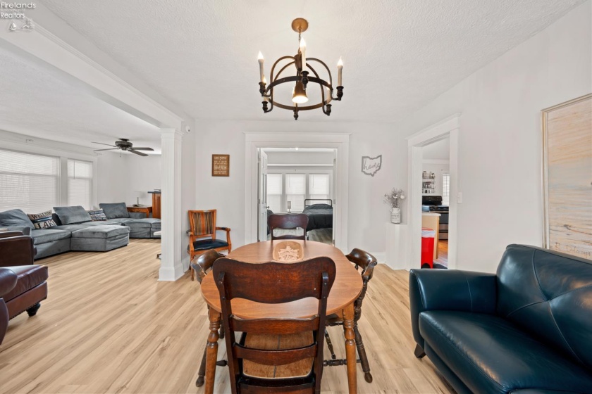 302 2nd Street, Port Clinton, 43452, 4 Bedrooms Bedrooms, ,2 BathroomsBathrooms,Residential,For Sale,2nd,20260396