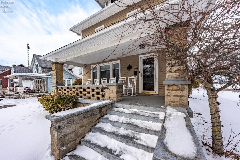 302 2nd Street, Port Clinton, 43452, 4 Bedrooms Bedrooms, ,2 BathroomsBathrooms,Residential,For Sale,2nd,20260396