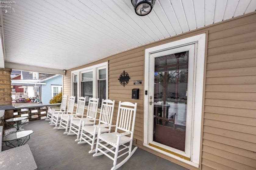 302 2nd Street, Port Clinton, 43452, 4 Bedrooms Bedrooms, ,2 BathroomsBathrooms,Residential,For Sale,2nd,20260396