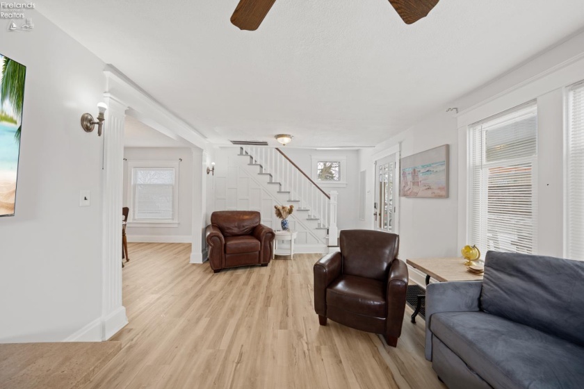 302 2nd Street, Port Clinton, 43452, 4 Bedrooms Bedrooms, ,2 BathroomsBathrooms,Residential,For Sale,2nd,20260396