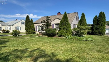 315 50th Street, Sandusky, 44870, 3 Bedrooms Bedrooms, ,3 BathroomsBathrooms,Residential,For Sale,50th,20253105 315 50th Street, Sandusky, 44870, 3 Bedrooms Bedrooms, ,3 BathroomsBathrooms,Residential,For Sale,50th,20253105