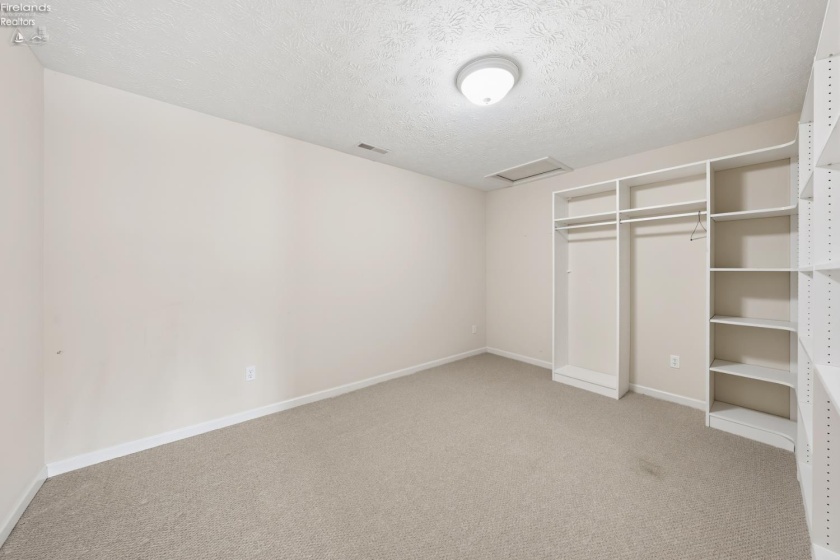 4439 Harbors Edge Drive, Port Clinton, 43452, 4 Bedrooms Bedrooms, ,3 BathroomsBathrooms,Residential,For Sale,Harbors Edge,20260394